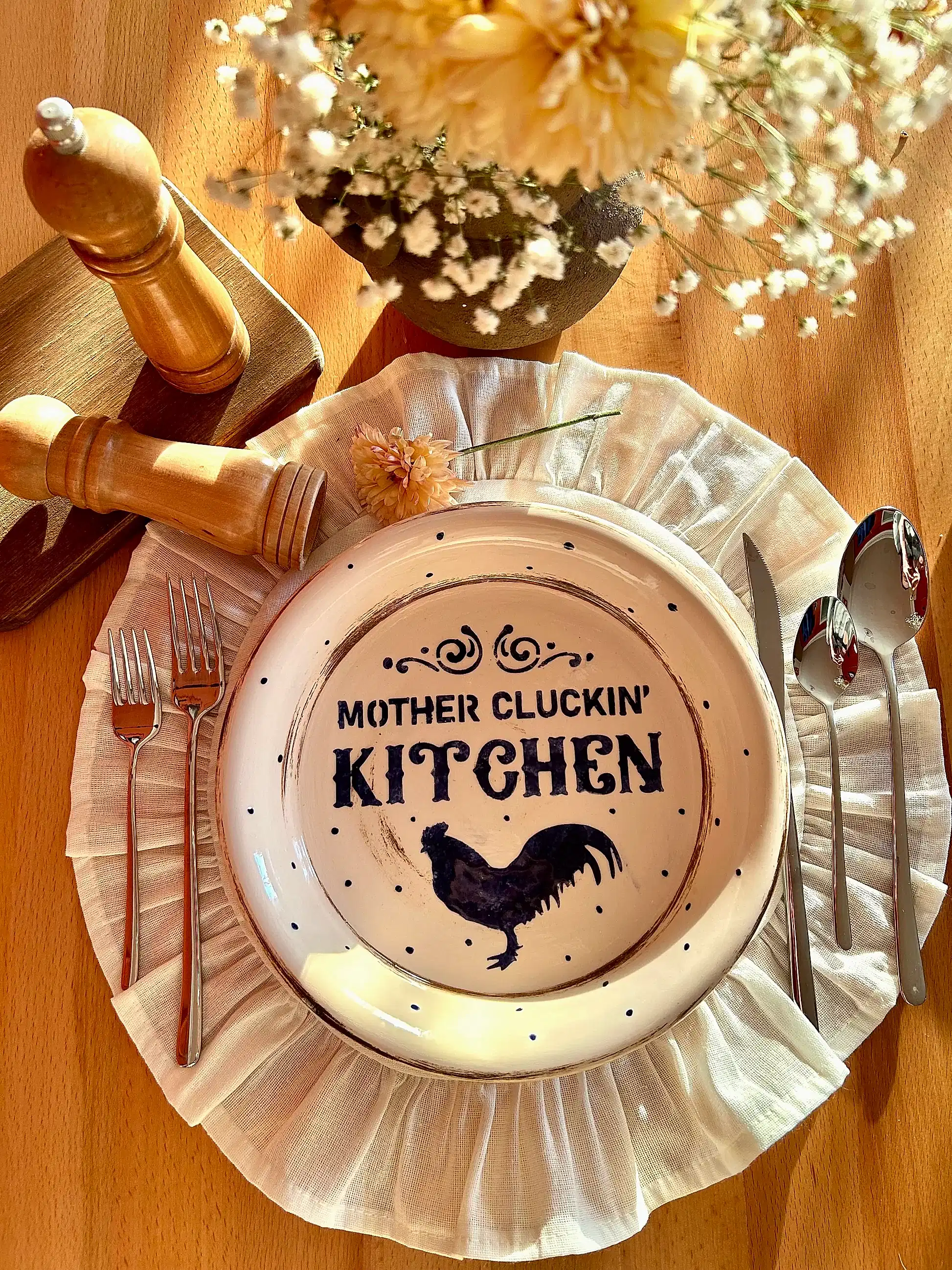 "Mother Cluckın Kitchen" Tabak